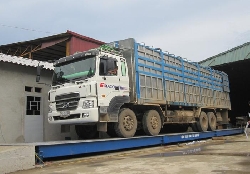 Cân ô tô điện tử 100 tấn - ̀ thiết kế Flintec có thể cung cấp cho các đơn vị đang sản xuất bàn cân các thiết kế đạt tiêu chuẩn Châu Âu nhằm cung cấp đến khách hàng sử dụng với sản phẩm có chất lượng tốt nhất.
 
Với cơ sở sản xuất chính công nghệ cao ở Sri-Lank
