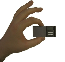 Cân bỏ túi mini AWS MB - 160;Rất lý tưởng mang theo bên mình: cân mủ cao su, trang sức, bột
-        Chính xác cao đạt tiêu chuẩn đo lường quốc tế
-        Màn hình hiển thị LCD  số đen  rõ dễ đọc.
-        Chức năng tự kiểm tra